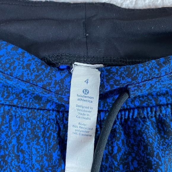 Lululemon Breakaway Short Circuit Cerulean Blue Black / Black SZ 4 - Picture 2 of 5